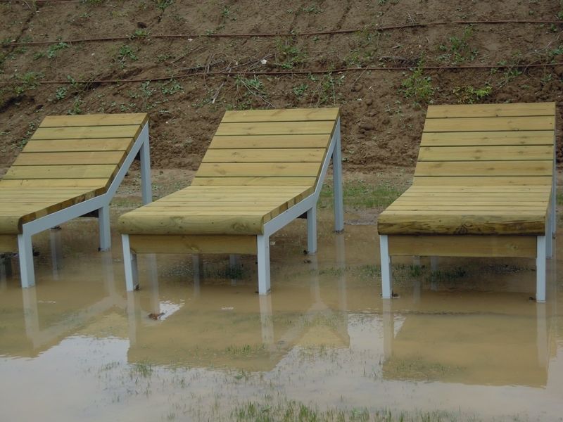 Tumbonas en Arroyo de la Encomienda