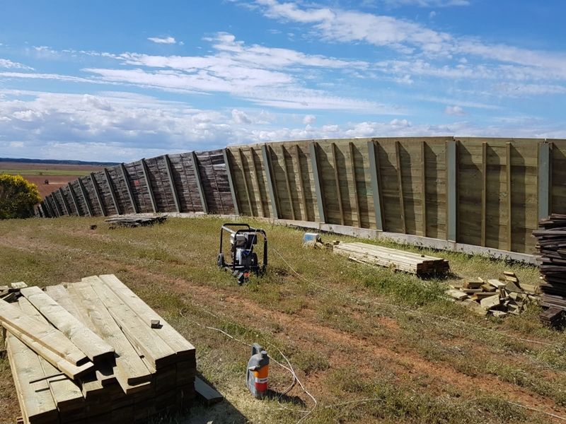 Pantalla Paso de Fauna sobre Autovía TORAL DE LOS GUZMANES EN LEÓN