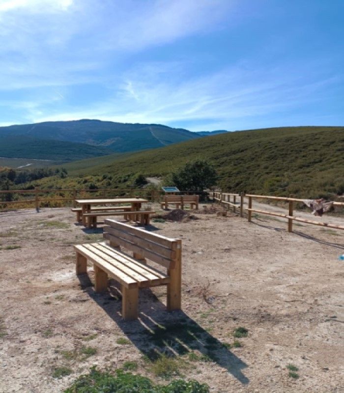 BANCOS LUCÍA (VALDAVIDO)